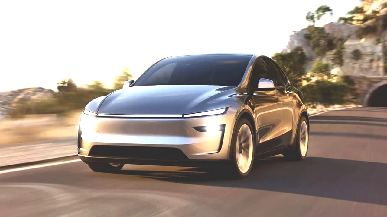 Tesla Model Y, Performance versiyonuna ve 7 koltuk seçeneğine kavuşuyor